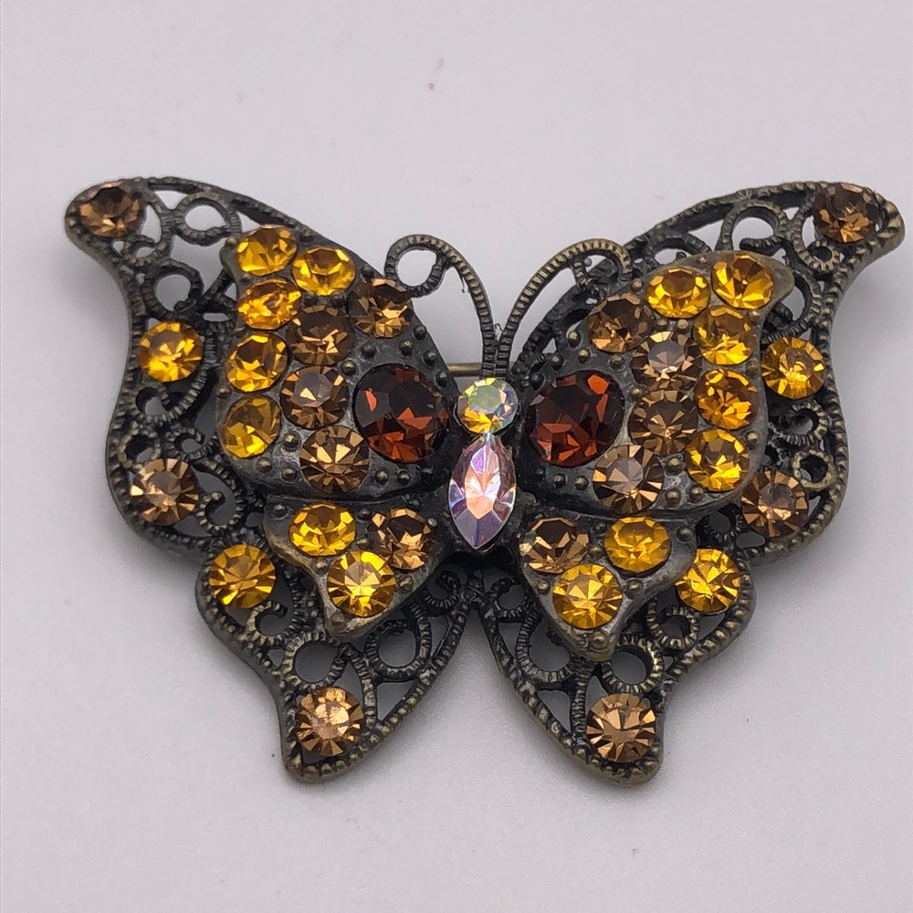 Stunning Eye Catching Butterfly Sparkling Brooch. VTG